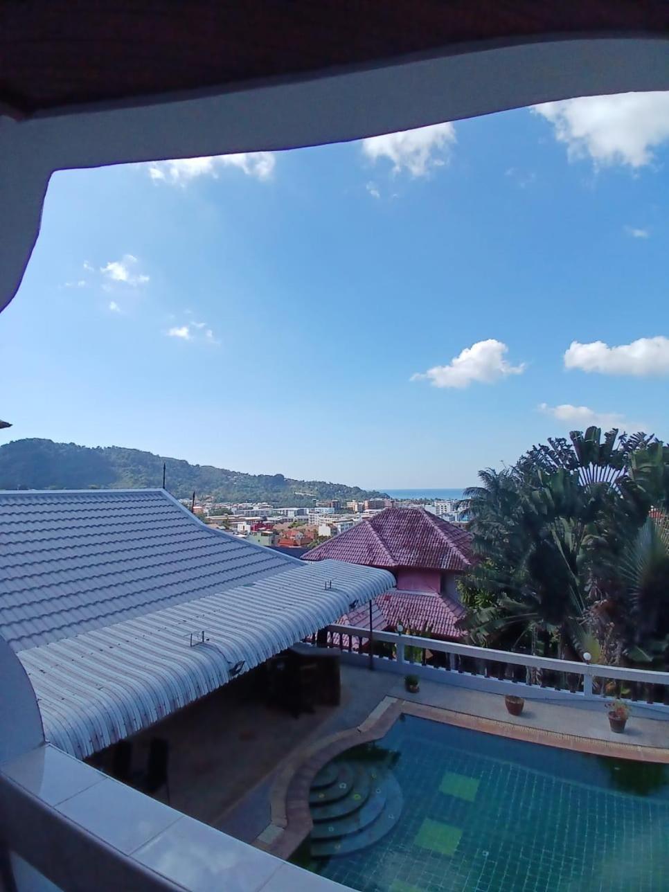 Aksarai Hotel Patong Kültér fotó