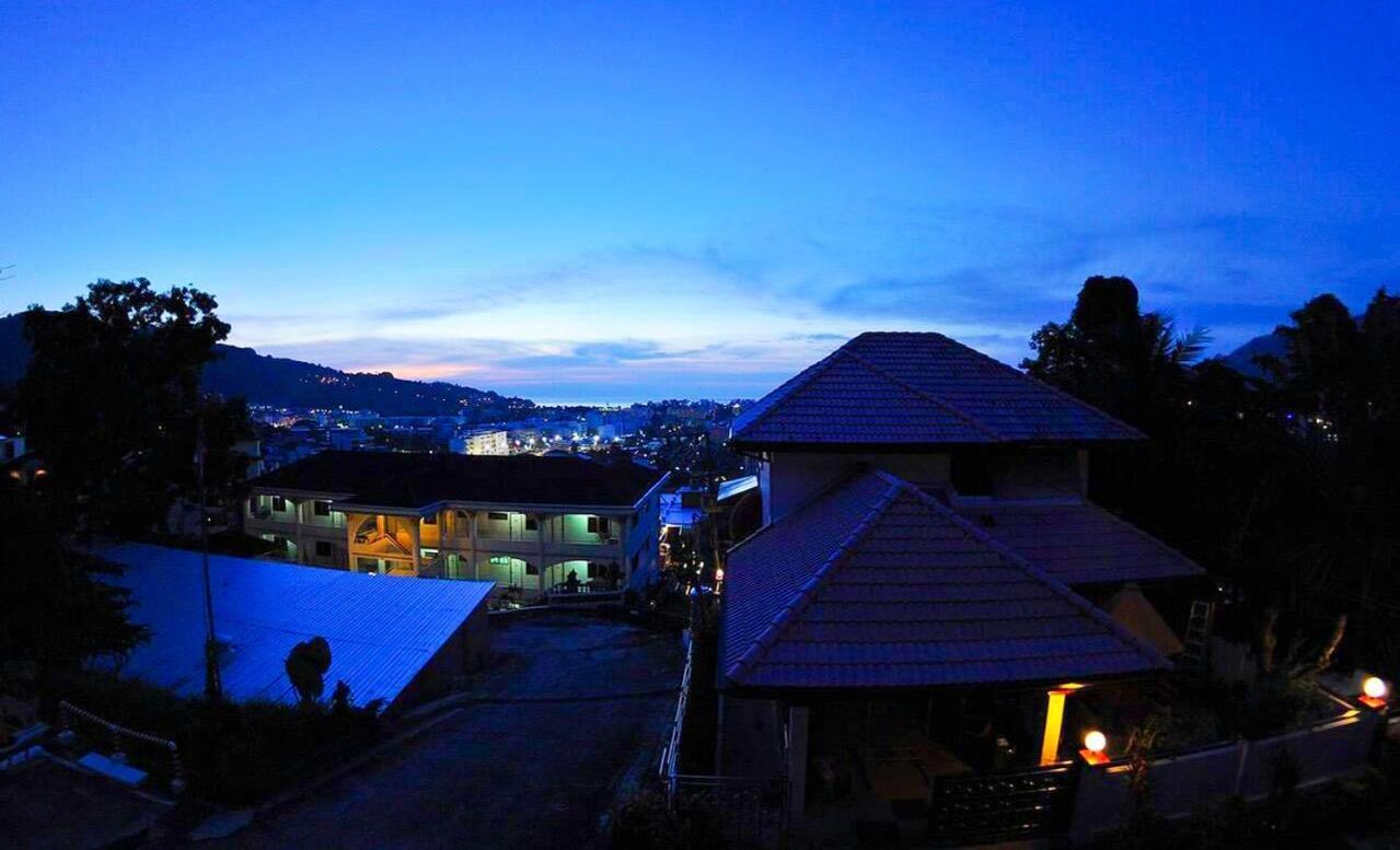 Aksarai Hotel Patong Kültér fotó