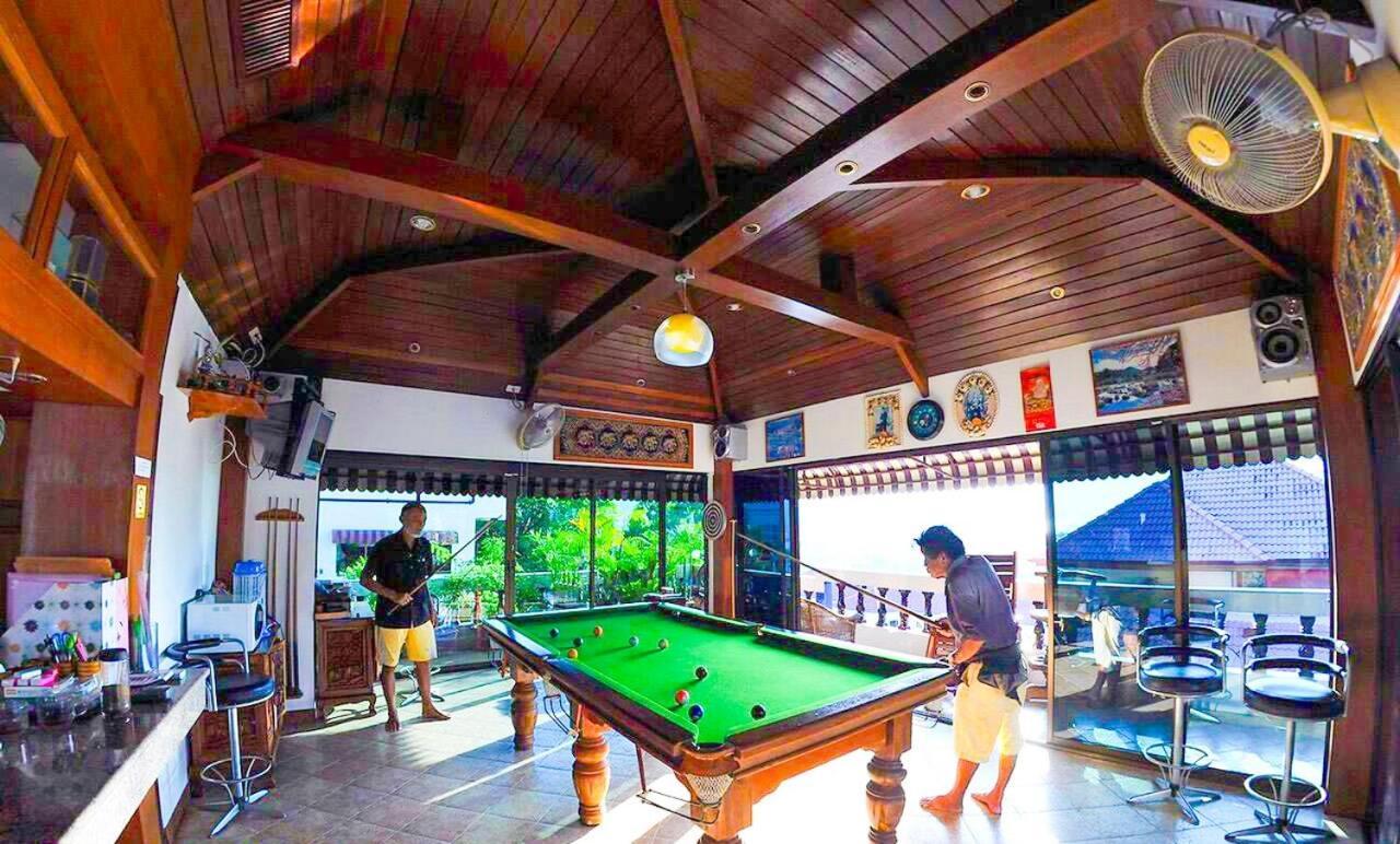 Aksarai Hotel Patong Kültér fotó