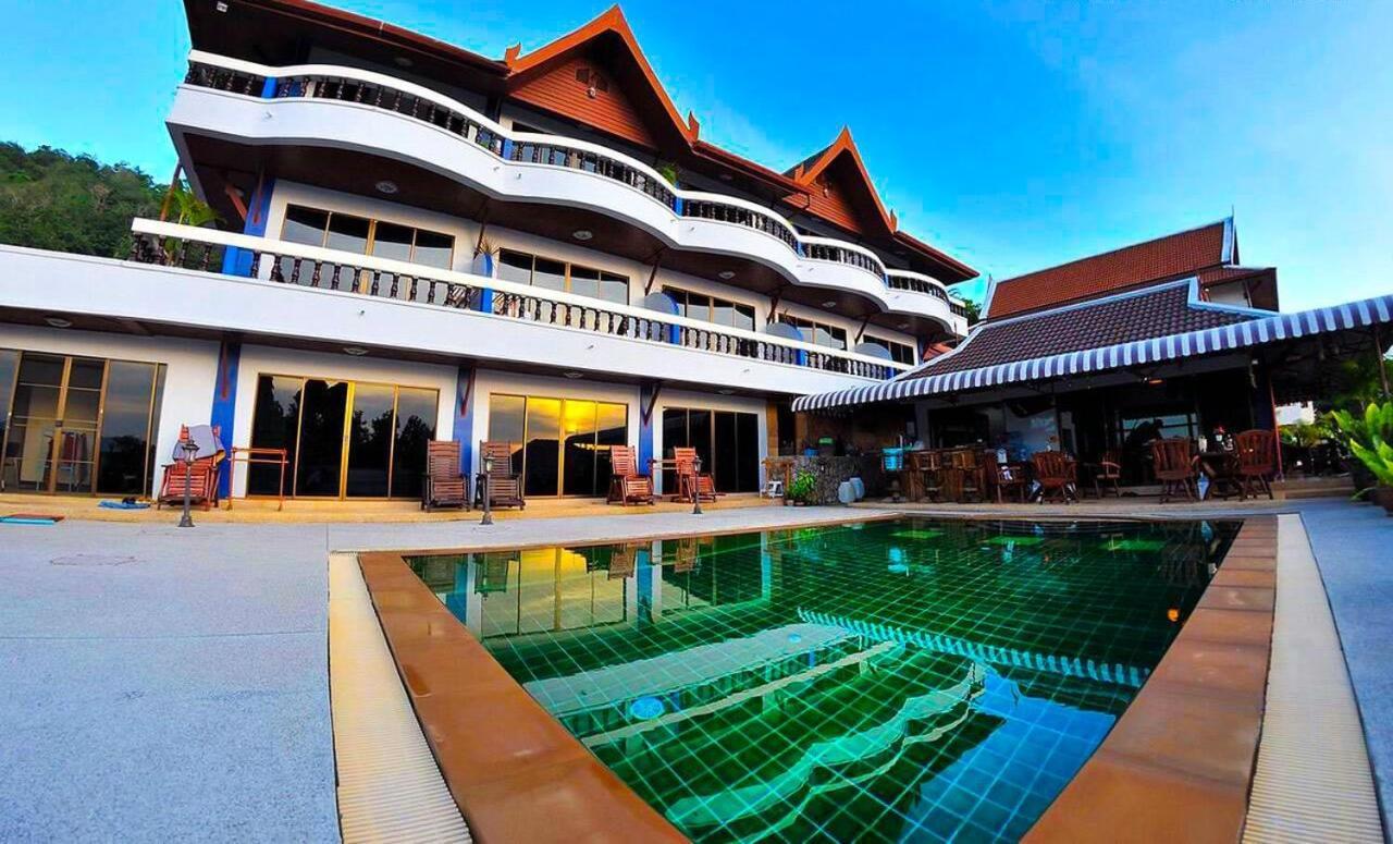 Aksarai Hotel Patong Kültér fotó